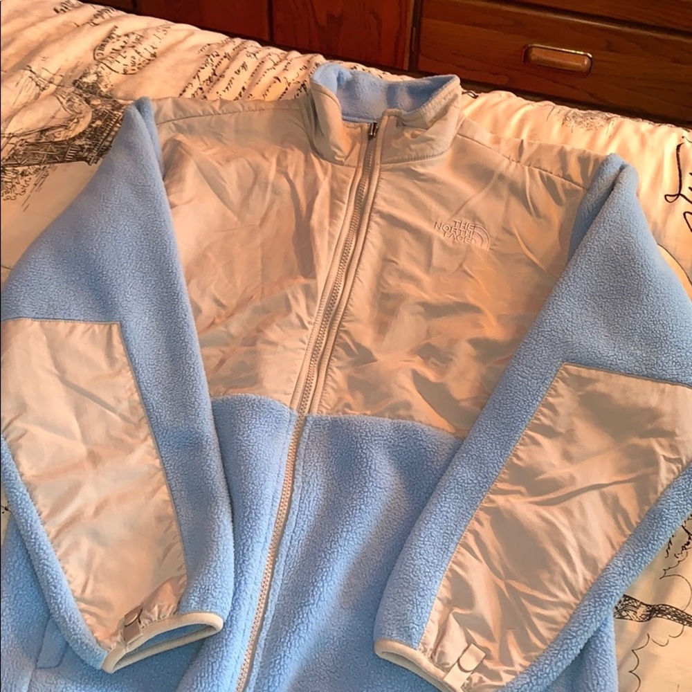 LIKE NEW GIRLS NORTHFACE COAT